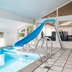 Luxury Pool House Retreat - By Traum