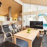 Luxury Pool House Retreat - By Traum Saltum