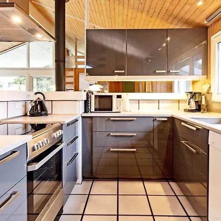 Feriehus Luxury Pool House Retreat, *