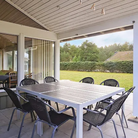 Feriehus Luxury Pool House Retreat,