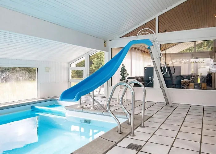 Luxury Pool House Retreat - By Traum