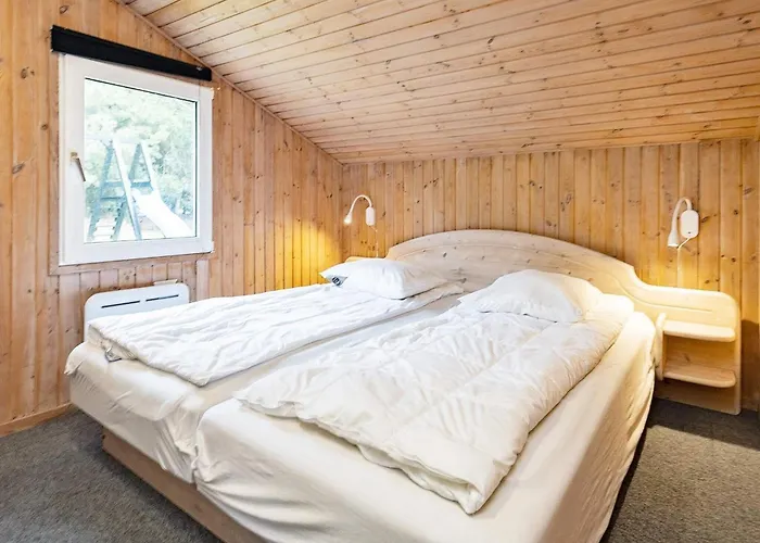 Luxury Pool House Retreat - By Traum Feriehus *